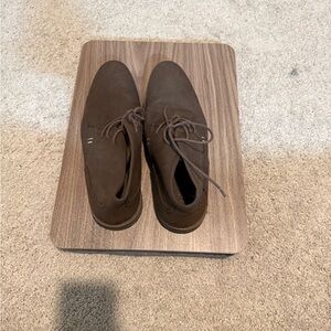 Elegant Brown Chukka Boots for Men